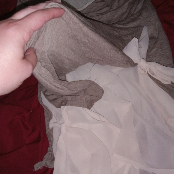 LC Lauren Conrad Cream and Tan Blouse - Picture 6 of 15